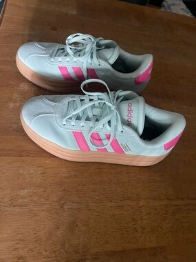 EUC - adidas Women's VL Court  Light Blue and Pink Platform Sneaker